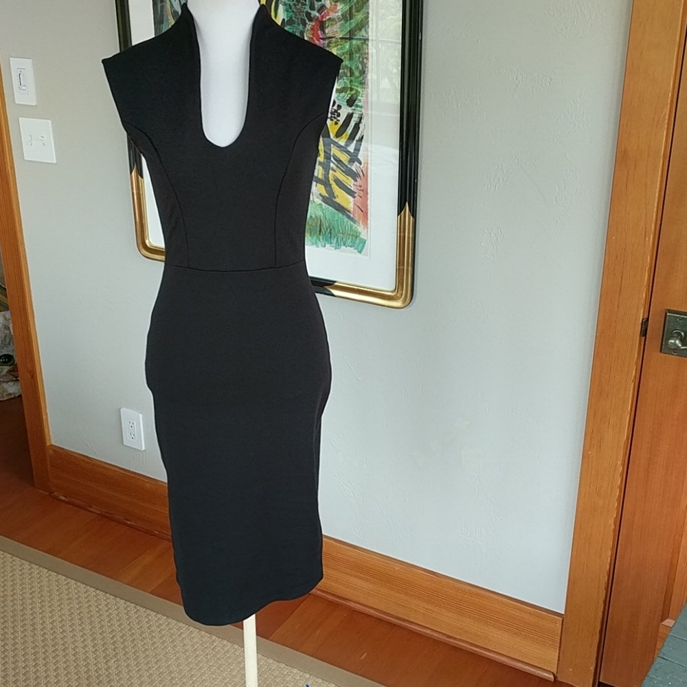 SEXY BLACK 🖤 DRESS - Picture 9 of 13